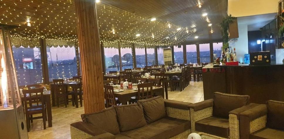Saint John Hotel Мадаба Екстериор снимка