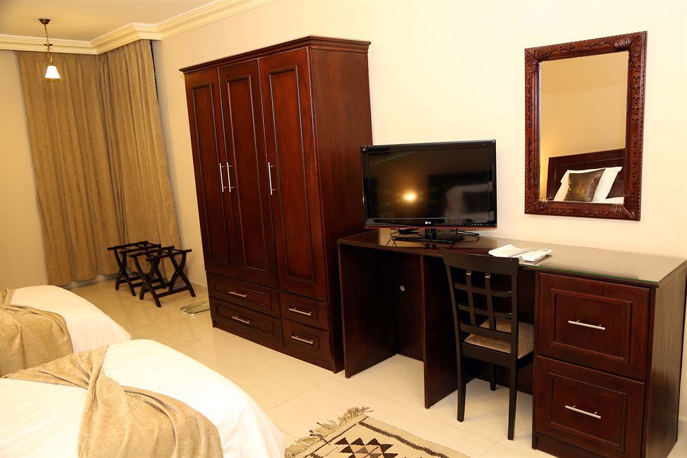 Saint John Hotel Мадаба Екстериор снимка