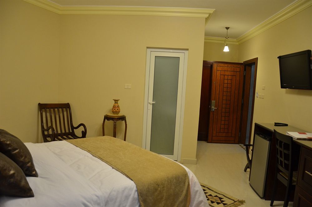 Saint John Hotel Мадаба Екстериор снимка