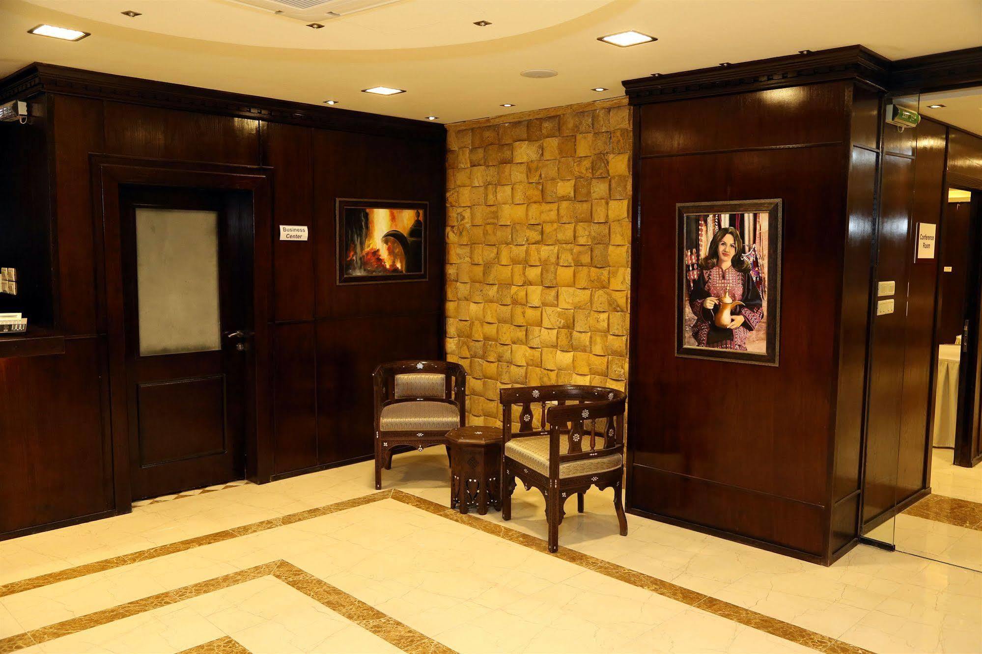 Saint John Hotel Мадаба Екстериор снимка