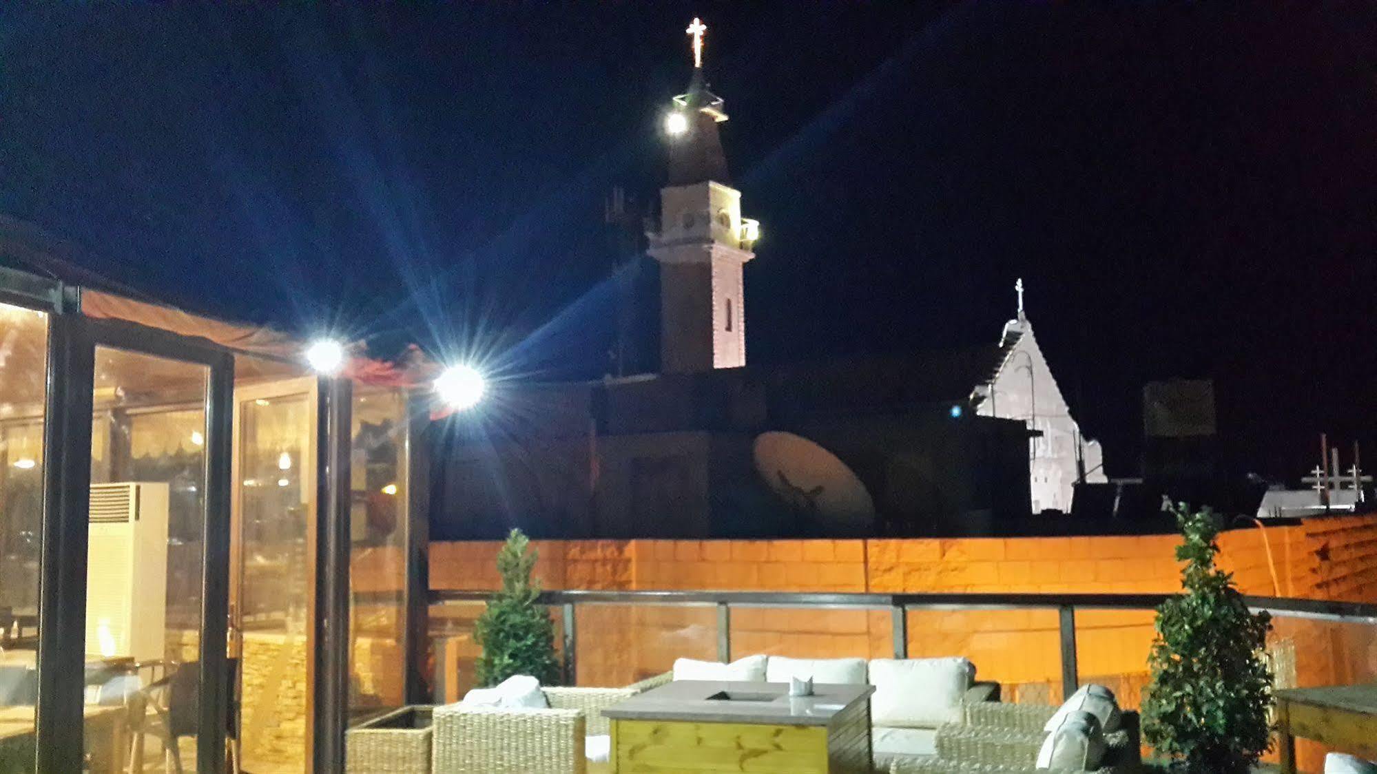 Saint John Hotel Мадаба Екстериор снимка